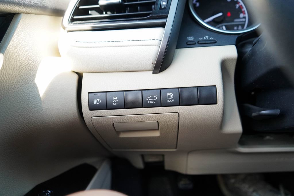 Used 2023 Toyota Camry LE FWD image 29