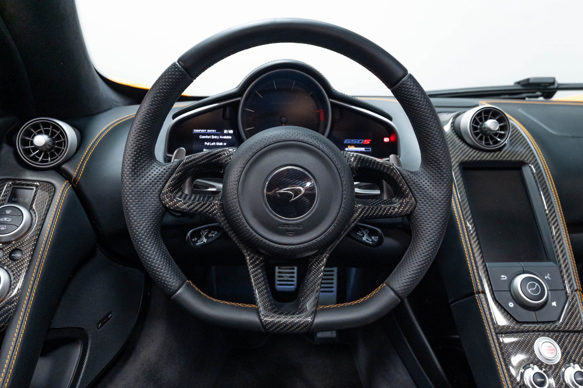 Used 2015 McLaren 650S Spider RWD image 12