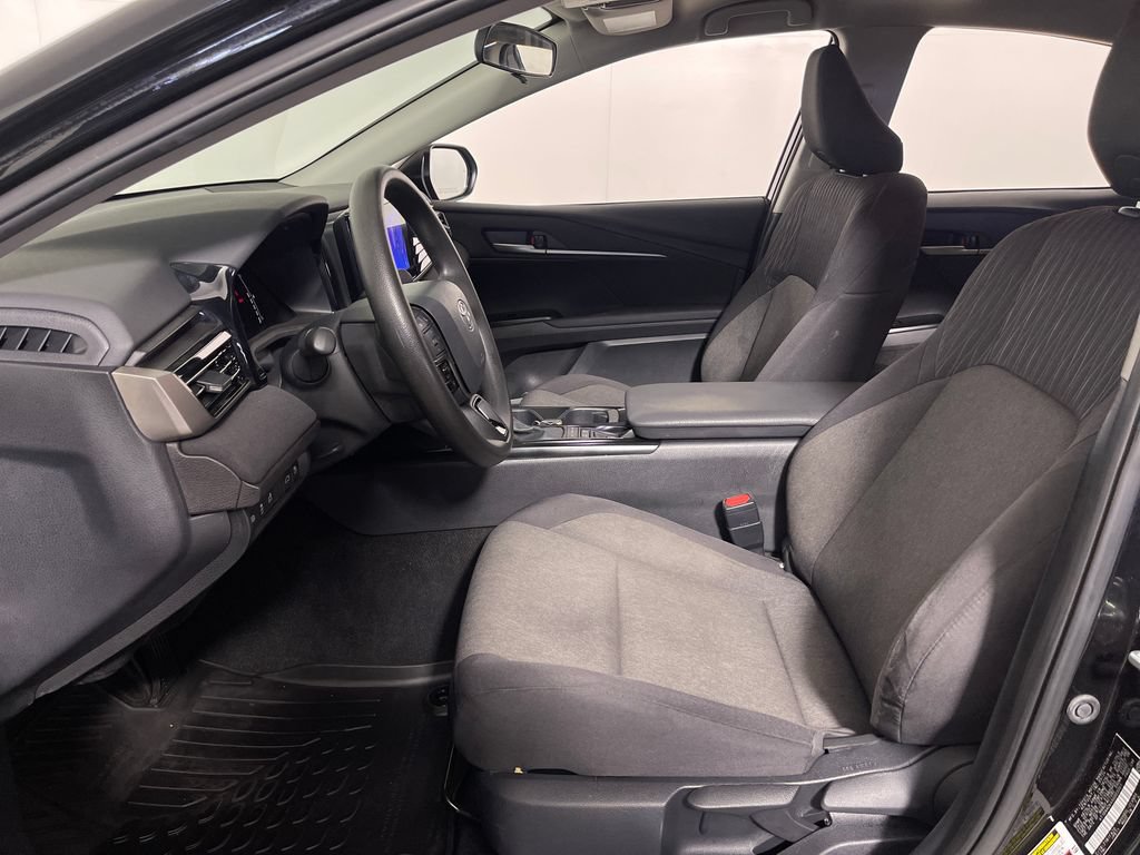 Used 2025 Toyota Camry LE FWD image 12