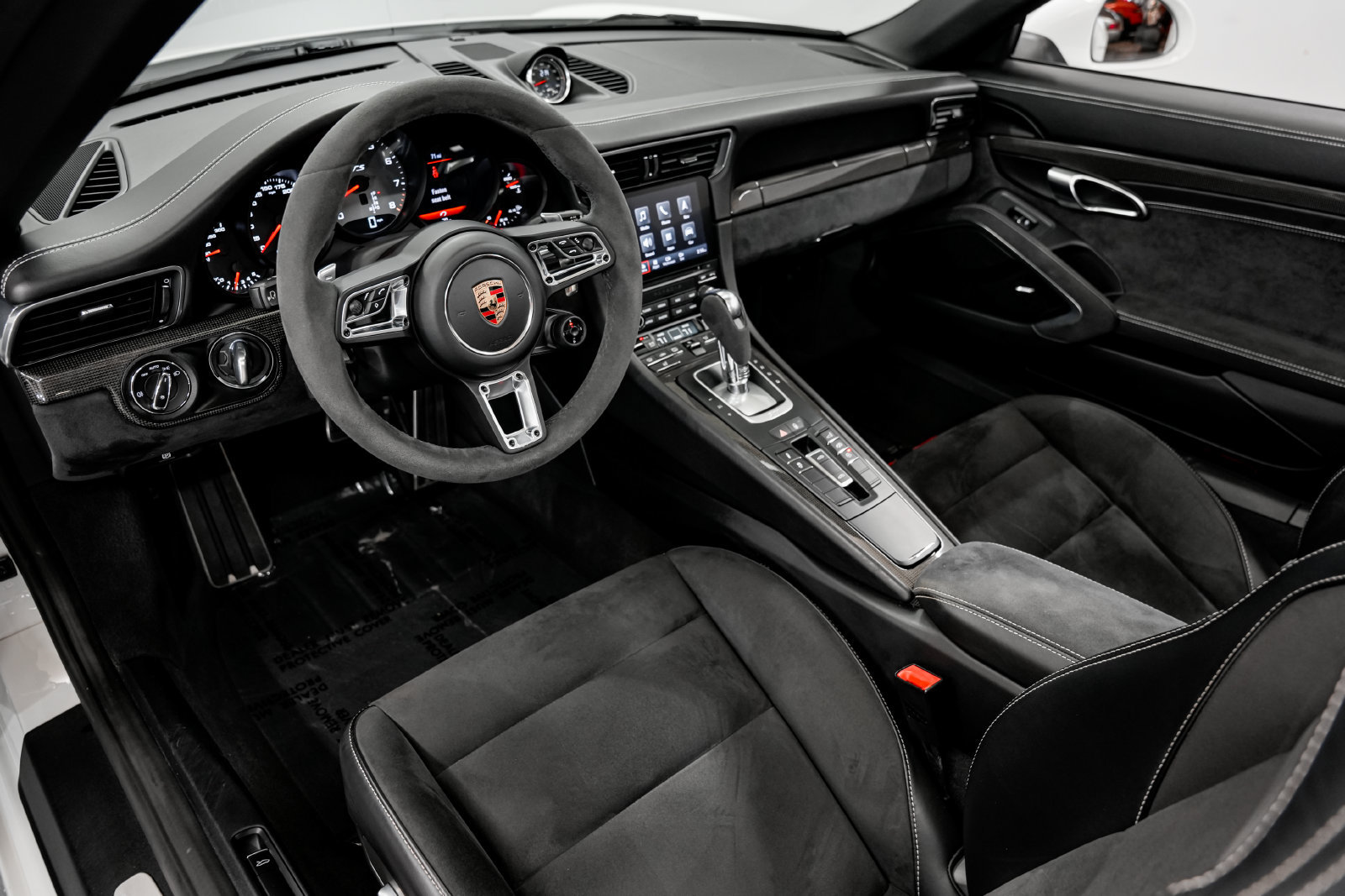 Used 2019 Porsche 911 Targa 4 GTS w/ GTS Interior Package AWD/4WD image 10