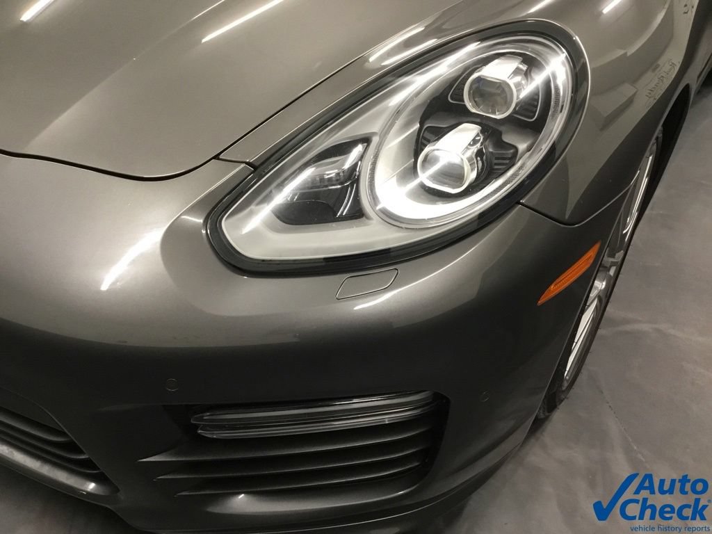 Used 2016 Porsche Panamera GTS image 16