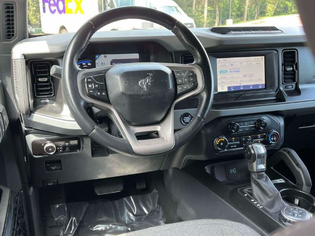 Used 2023 Ford Bronco Big Bend w/ Sasquatch Package AWD/4WD image 14