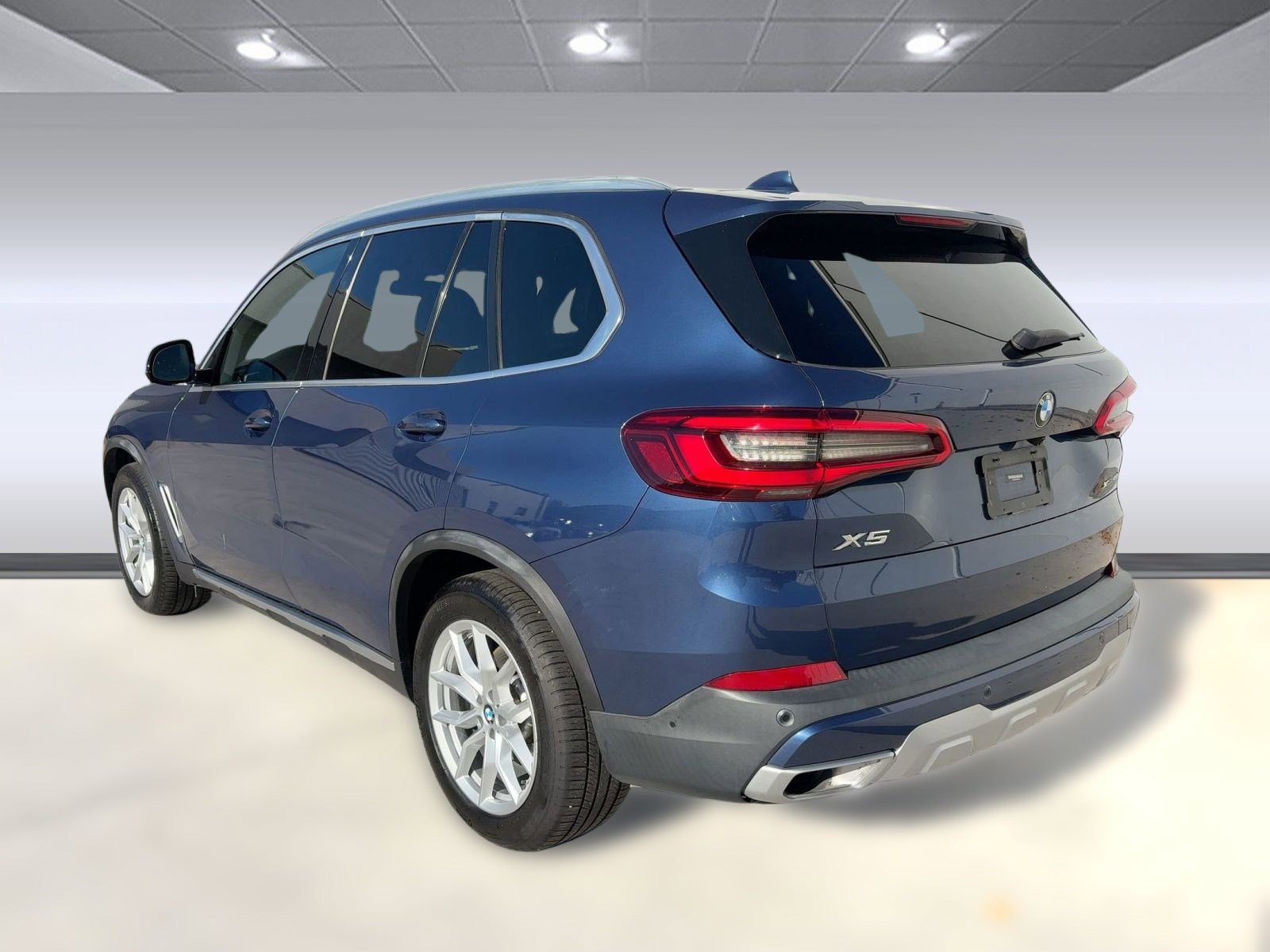 Used 2019 BMW X5 xDrive40i w/ Convenience Package image 3