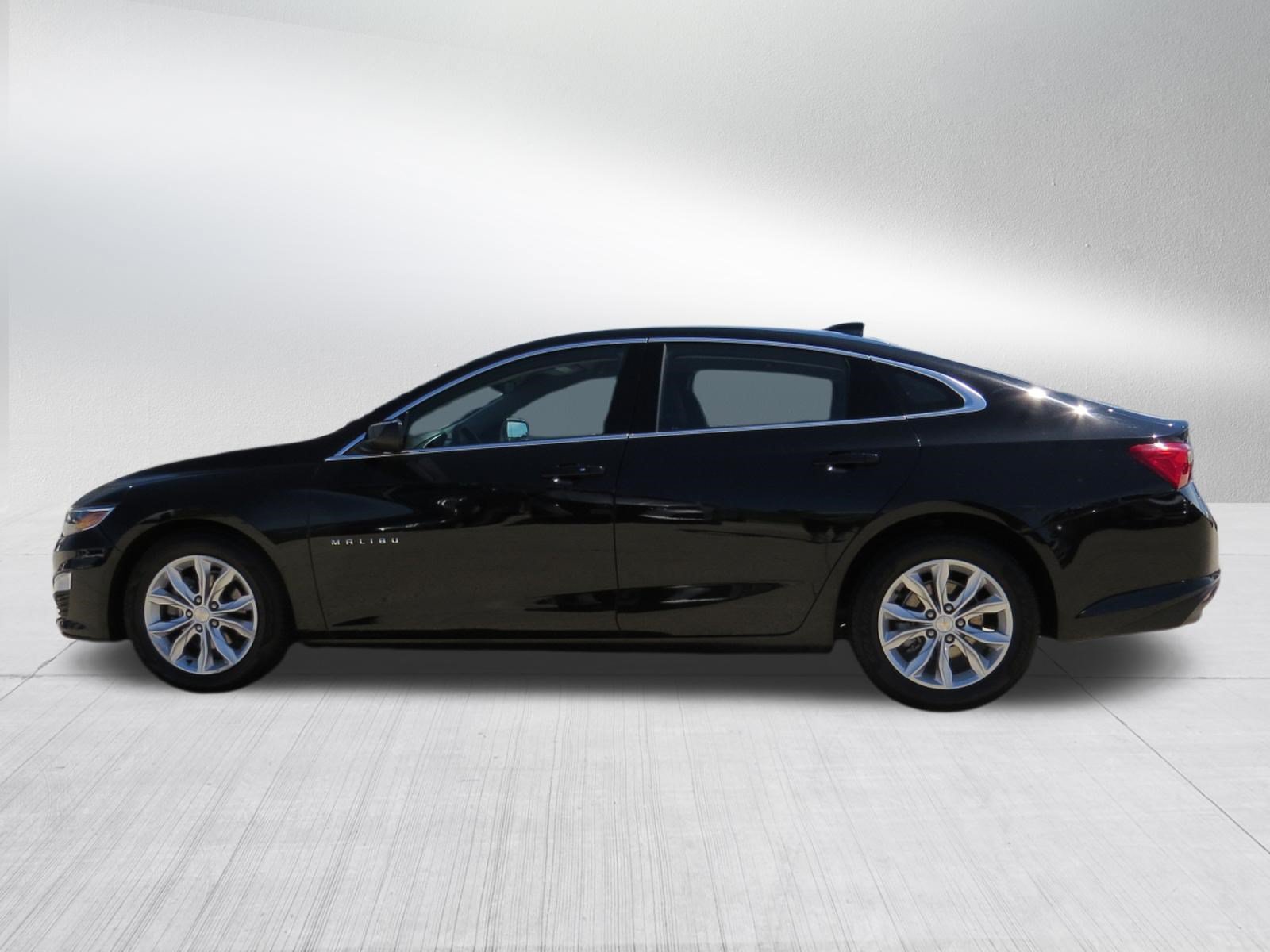 Used 2025 Chevrolet Malibu LT FWD image 6