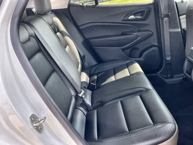Used 2025 Chevrolet Trax ACTIV w/ Driver Confidence Package FWD image 14