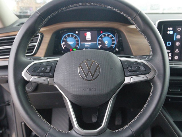 Used 2024 Volkswagen Atlas SE image 17