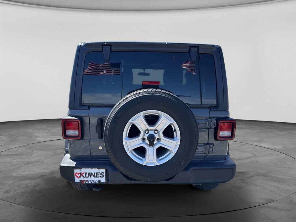 Used 2019 Jeep Wrangler Sport AWD/4WD image 4