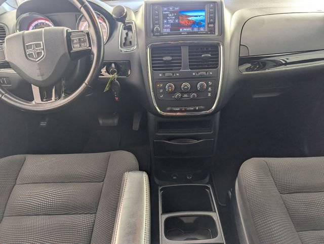 Used 2020 Dodge Grand Caravan SE FWD image 23