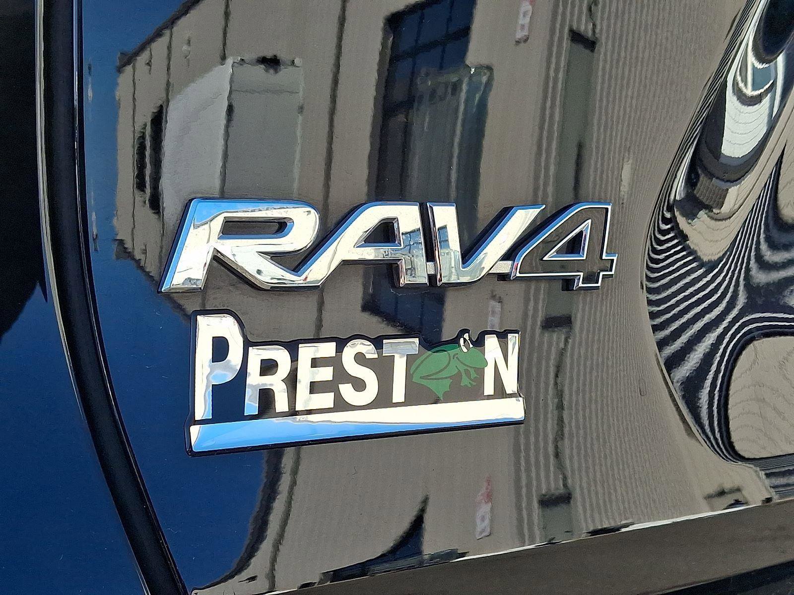 Used 2024 Toyota RAV4 XLE Premium image 57