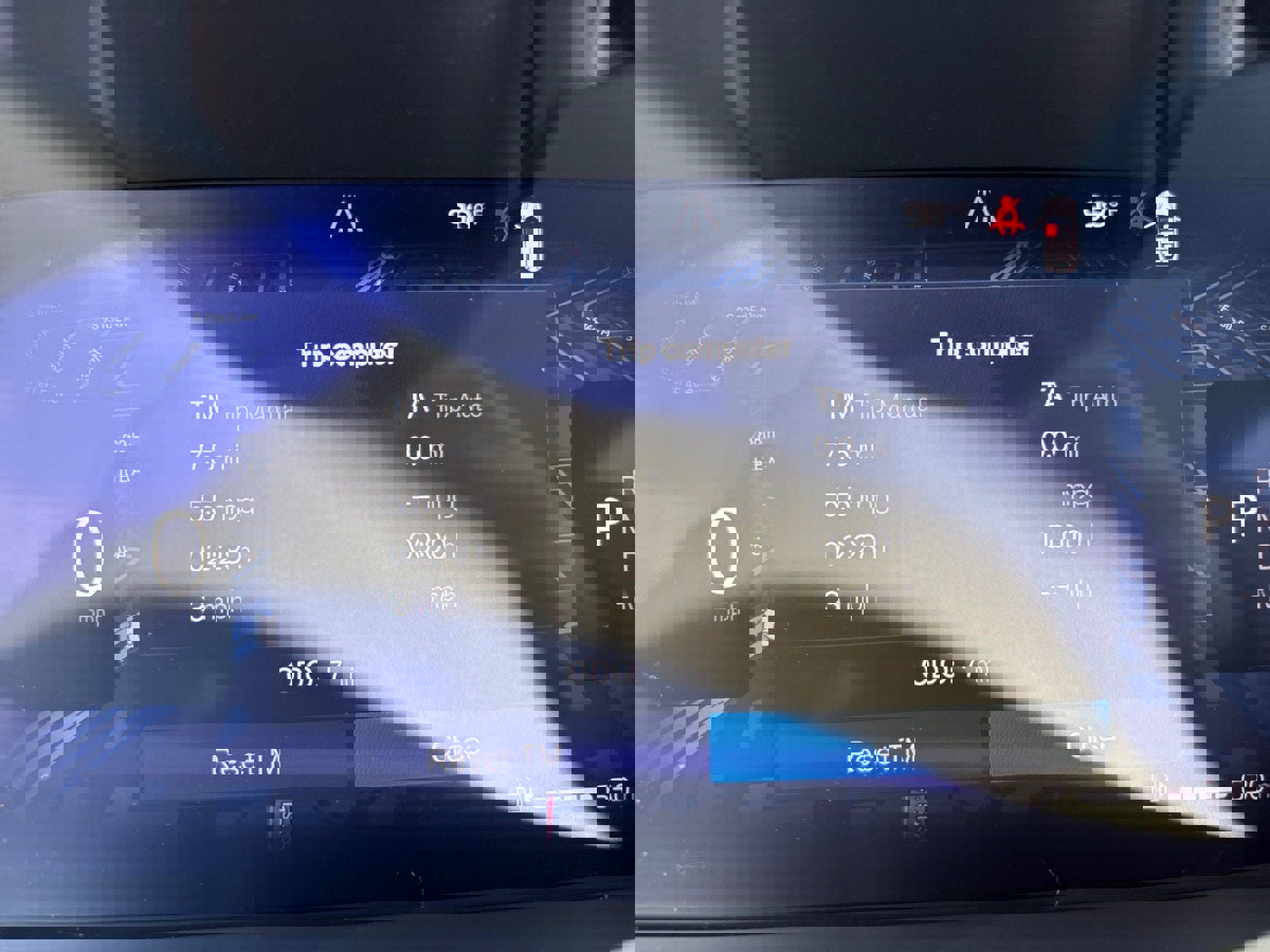 New 2026 Volvo XC90 B6 Plus w/ Protection Package Premier image 16