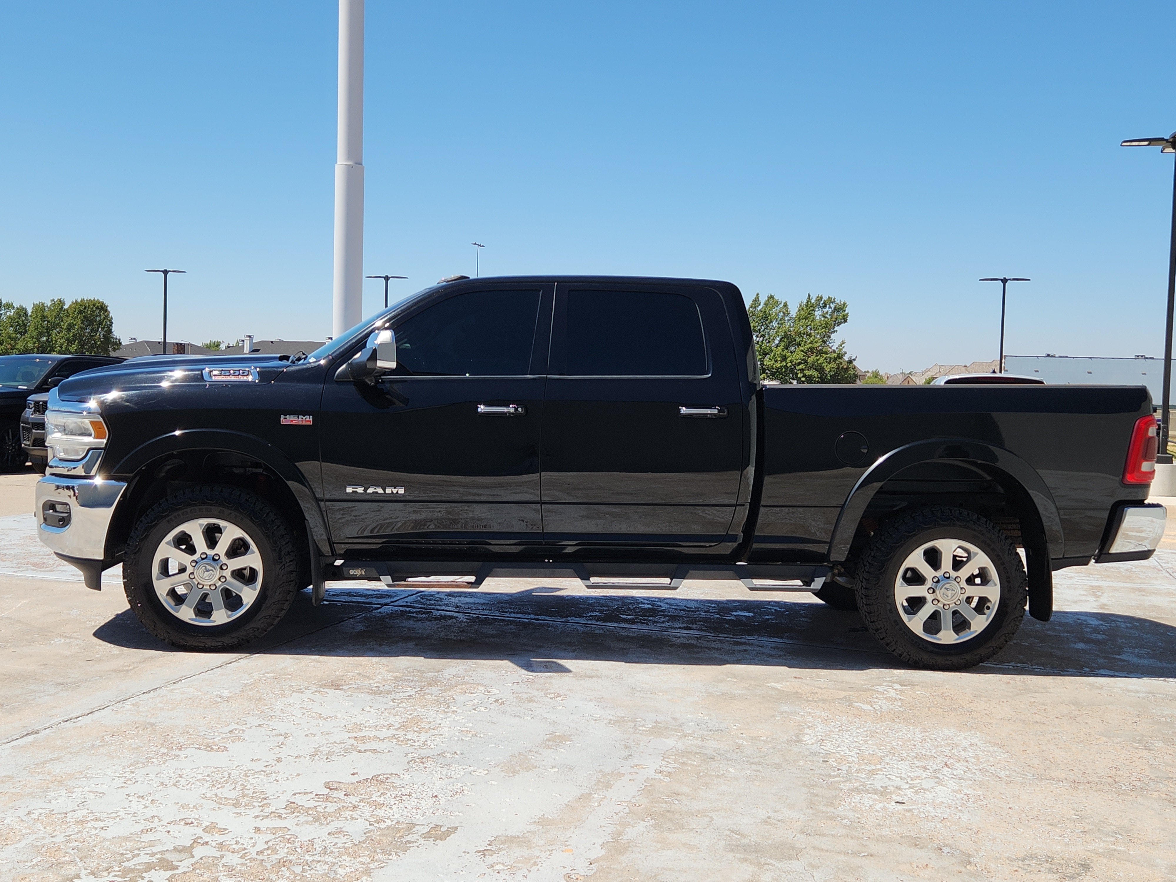 Used 2022 RAM 2500 Laramie AWD/4WD image 5