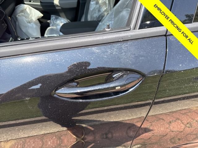 New 2025 Buick Envista Avenir image 8