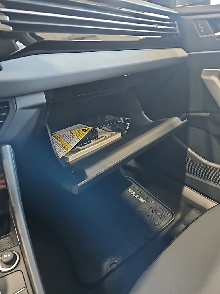 New 2026 Volkswagen Jetta SE image 29