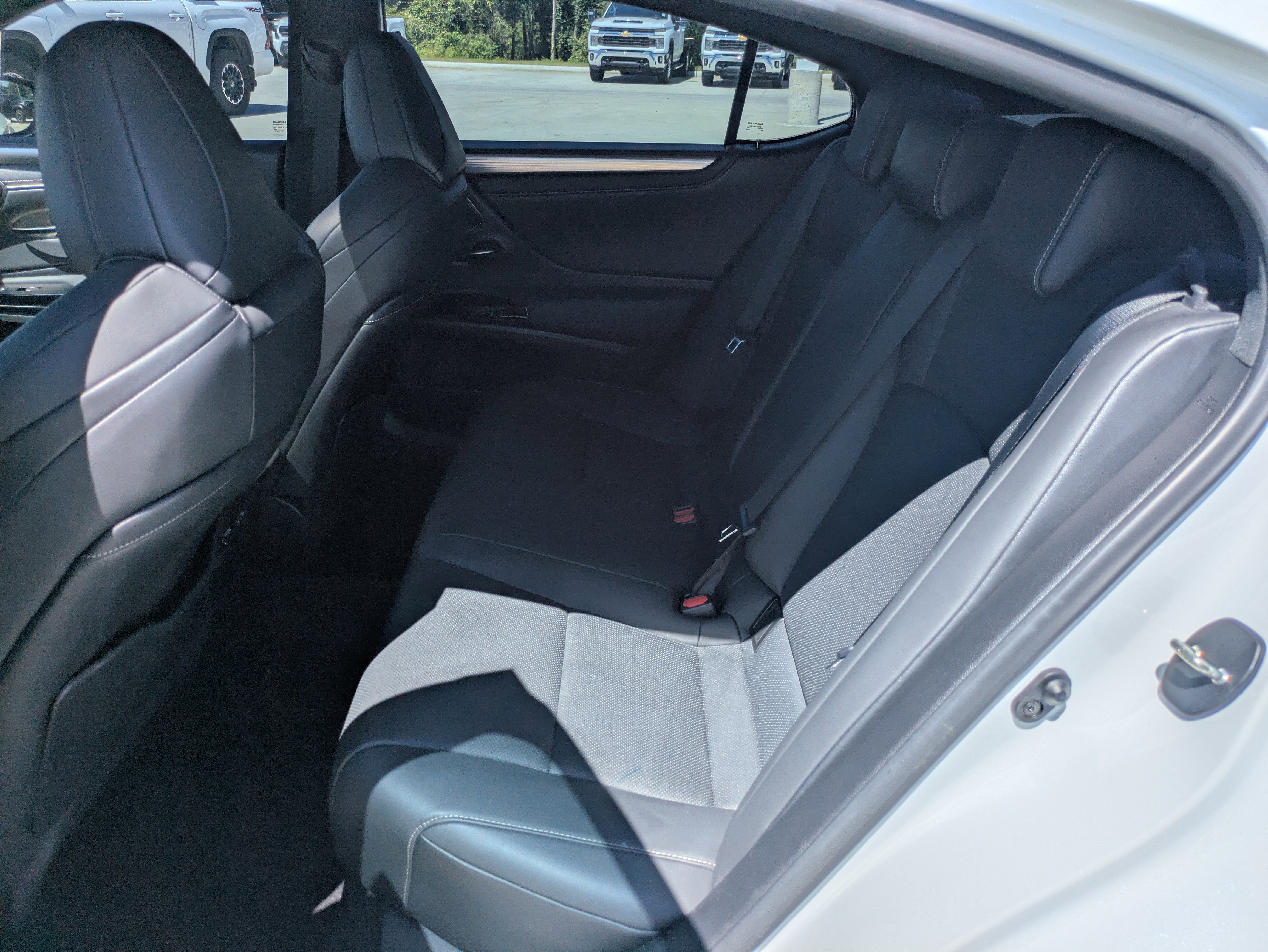 Used 2022 Lexus ES 350 F Sport FWD image 14