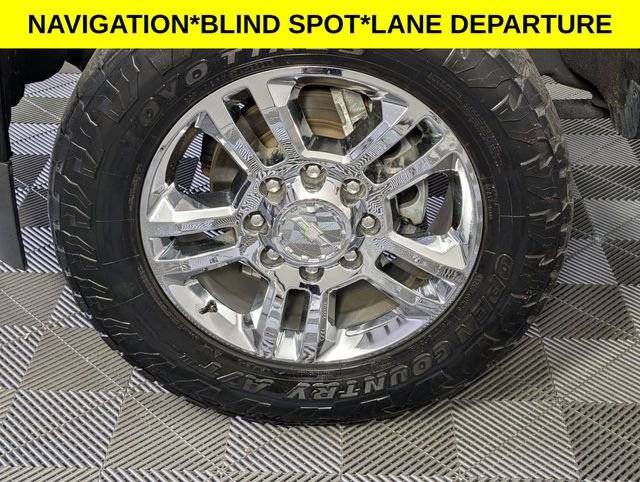 Used 2018 Chevrolet Silverado 2500 High Country w/ Duramax Plus Package image 8