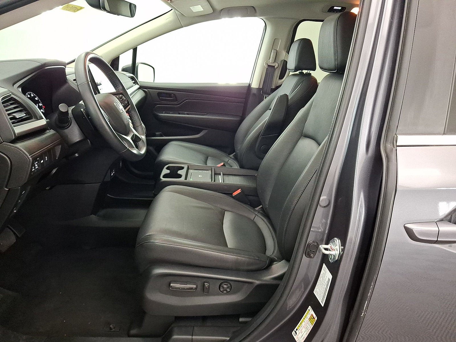 Used 2025 Honda Odyssey EX-L image 3