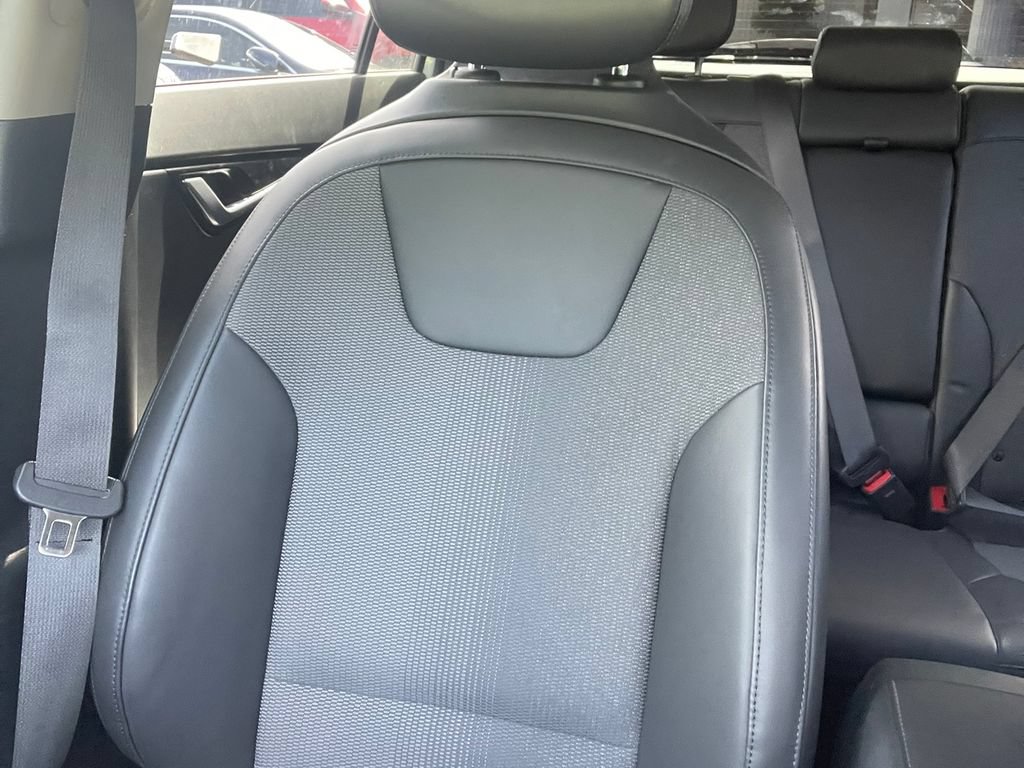 Used 2023 Kia Niro EX FWD image 18