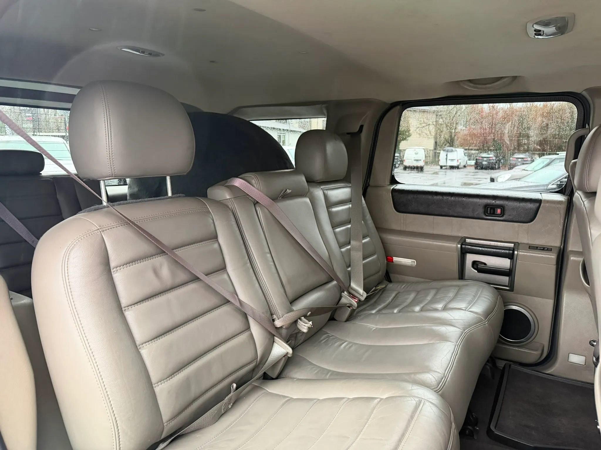Used 2004 HUMMER H2 w/ Preferred Equipment Group AWD/4WD image 25
