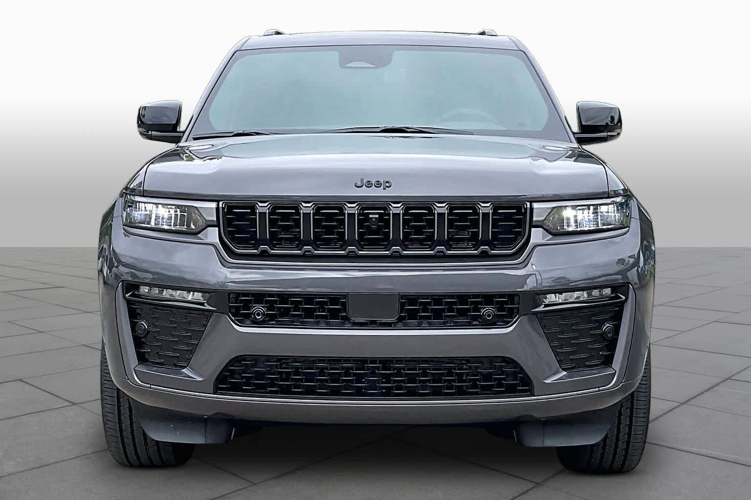 New 2026 Jeep Grand Cherokee L Limited AWD/4WD image 3