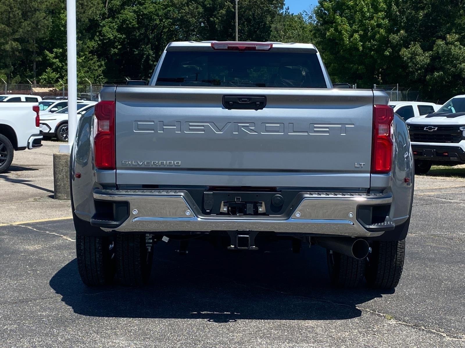 New 2026 Chevrolet Silverado 3500 LT w/ Safety Package AWD/4WD image 3