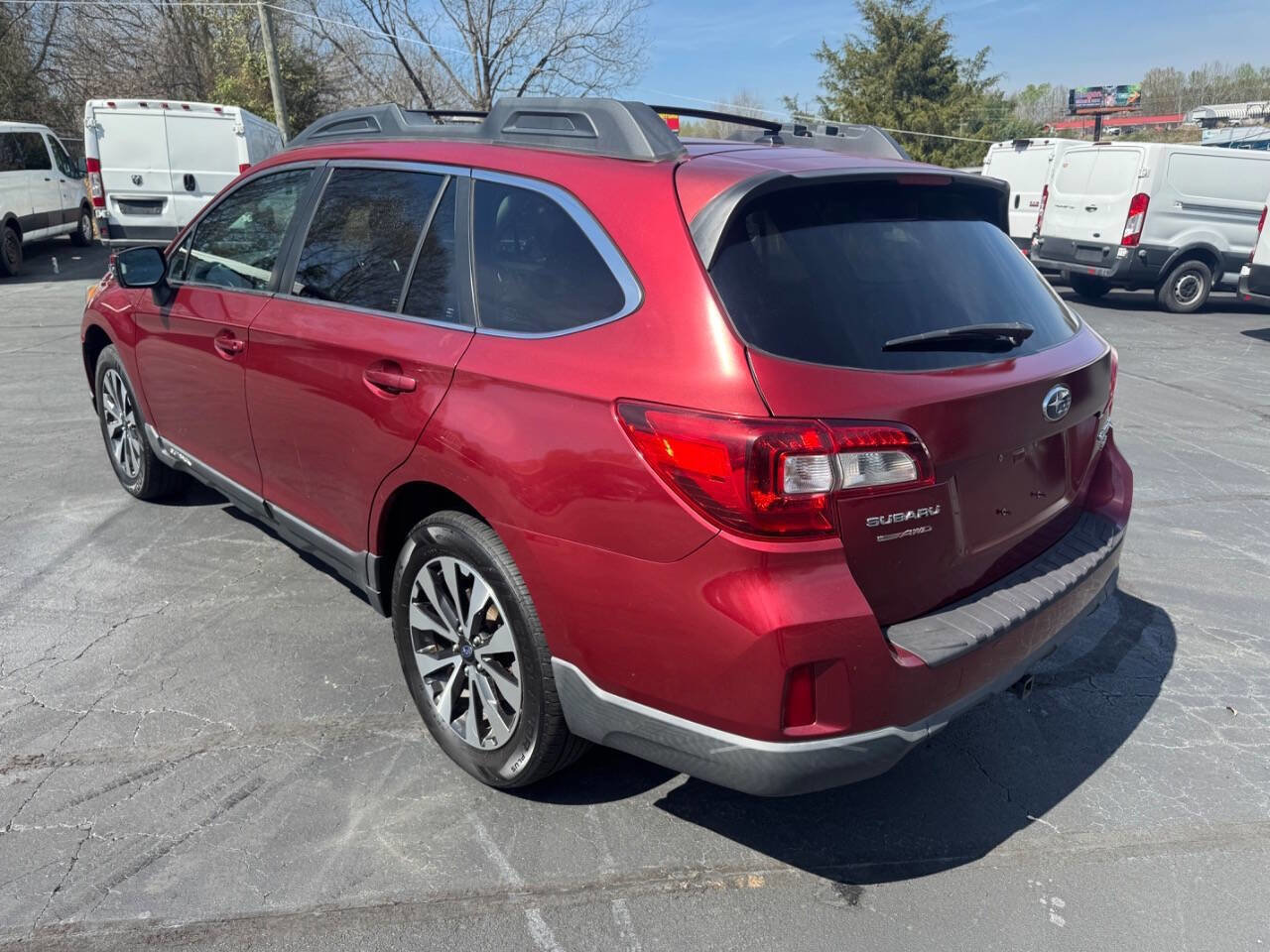 Used 2015 Subaru Outback 3.6R Limited image 4