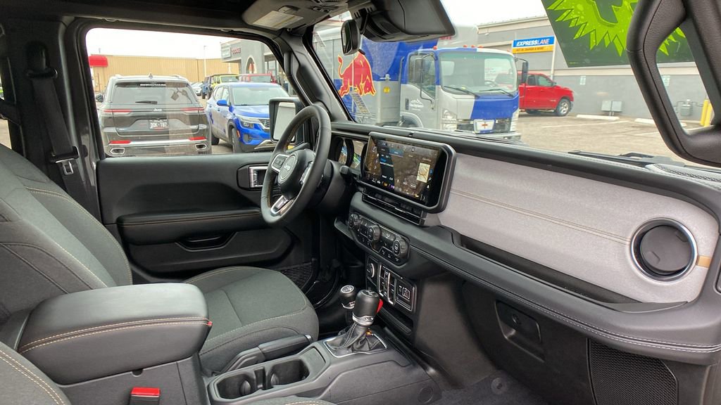 Used 2024 Jeep Wrangler Sahara w/ Safety Group image 36