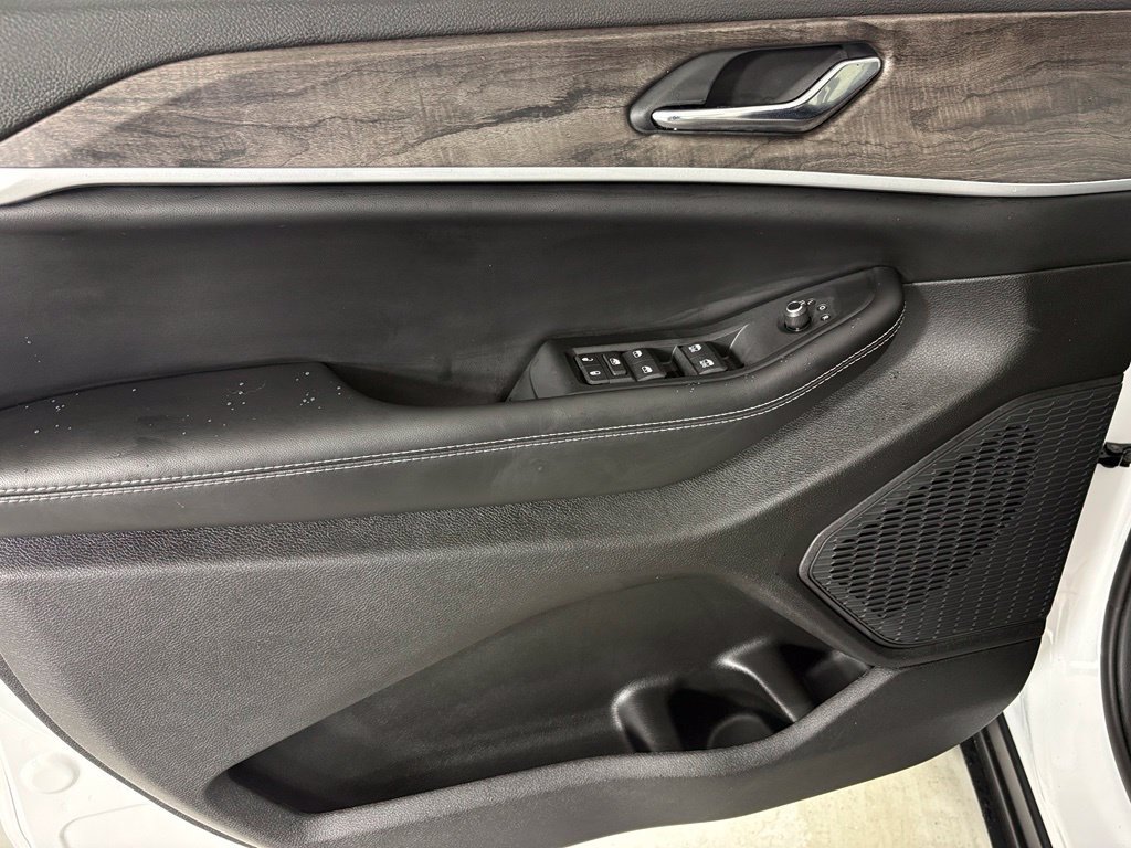 New 2027 Jeep Grand Cherokee Altitude RWD image 12