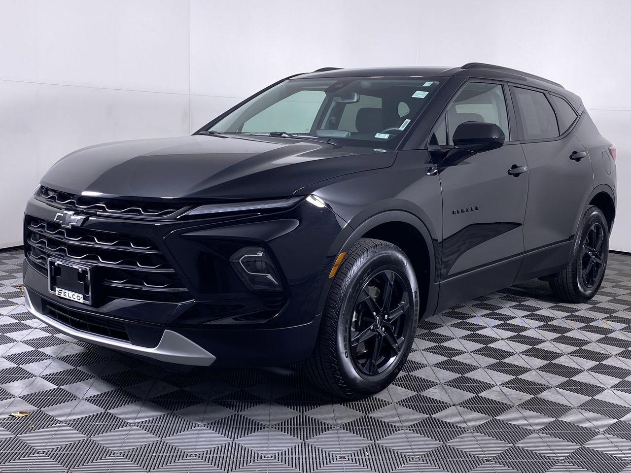 Certified 2024 Chevrolet Blazer LT w/ Convenience Package FWD image 31