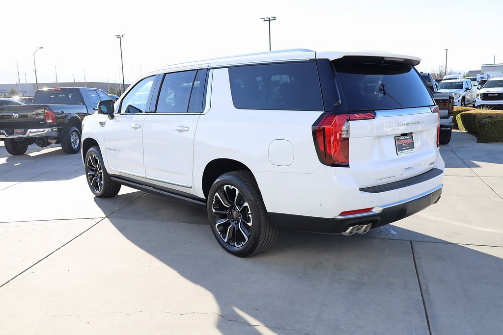 New 2026 GMC Yukon XL Denali w/ Denali Reserve Package image 4