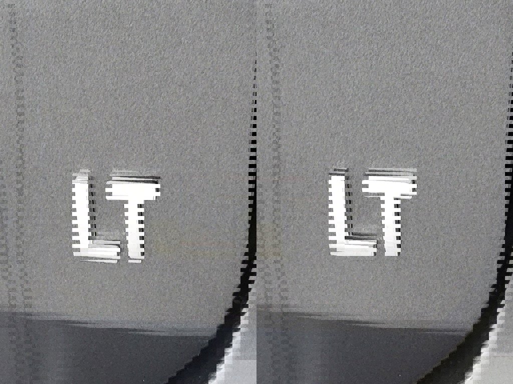 Used 2023 Chevrolet Equinox LT image 8