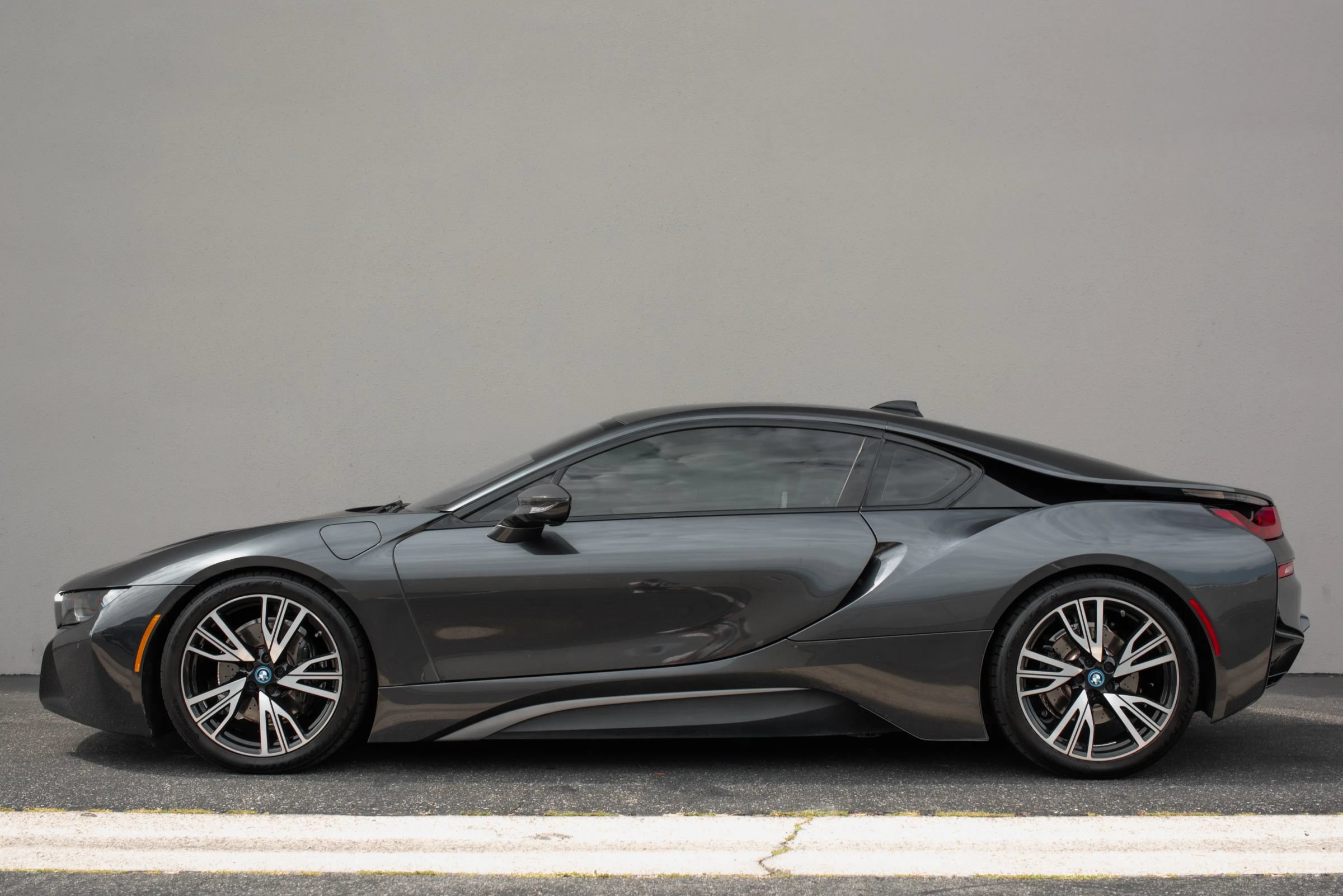 Used 2015 BMW i8 AWD/4WD image 10