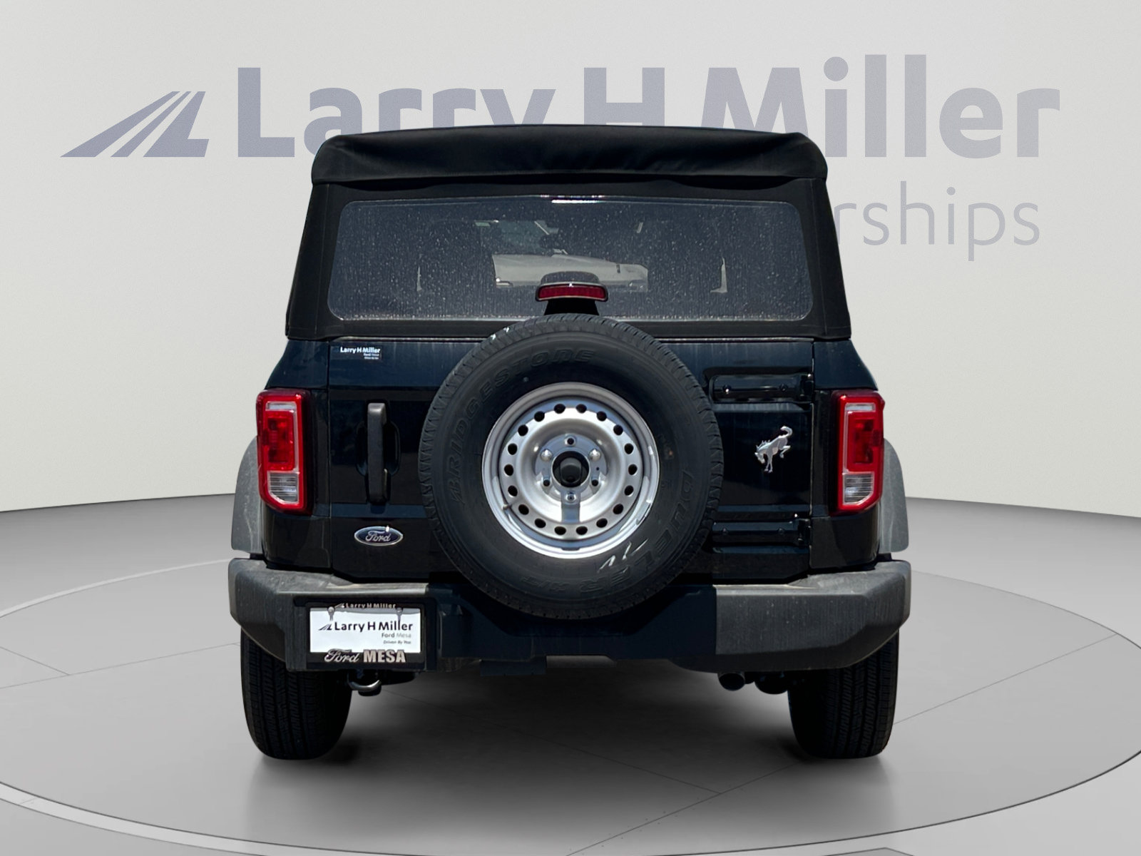 New 2025 Ford Bronco 4-Door AWD/4WD image 4
