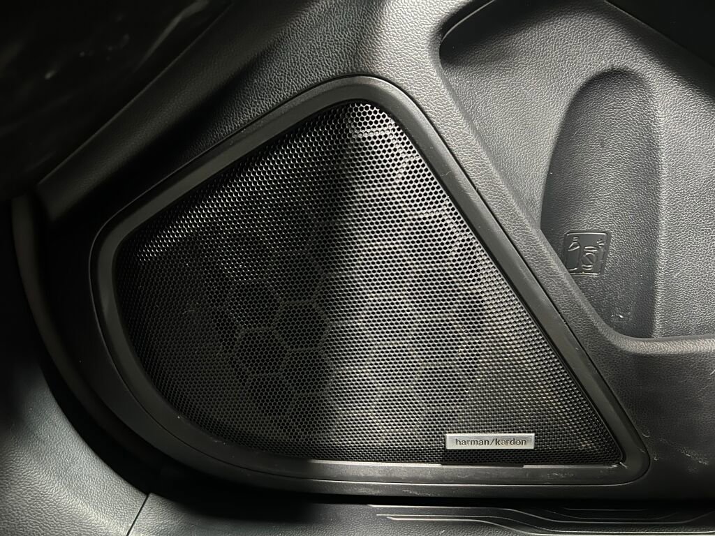 Used 2023 Subaru Outback Limited XT image 19