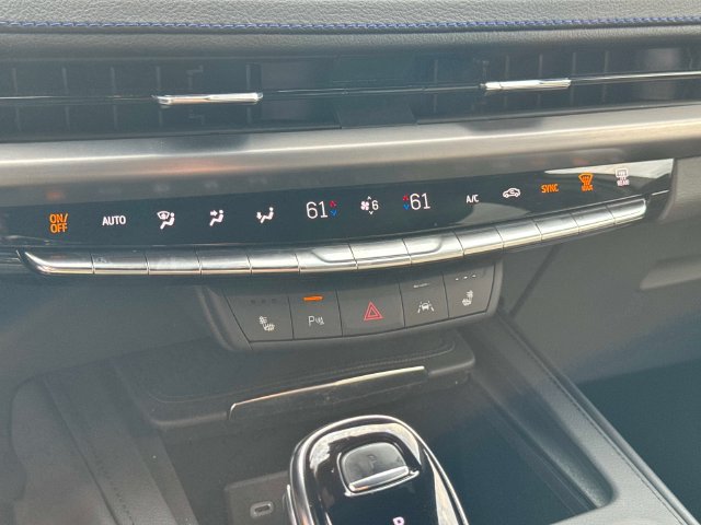Certified 2024 Cadillac XT4 Sport w/ Technology Package AWD/4WD image 25