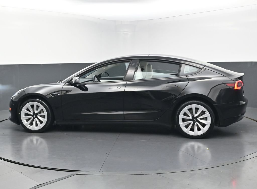 Used 2023 Tesla Model 3 Standard Range RWD image 7