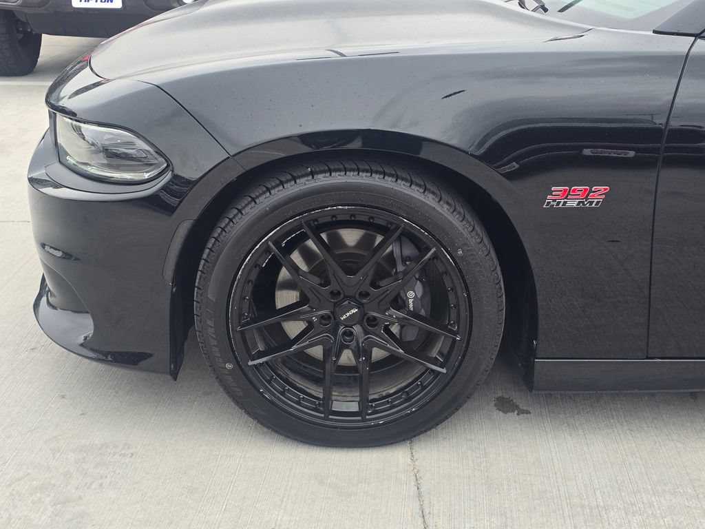Used 2023 Dodge Charger Scat Pack w/ Technology Group RWD image 9