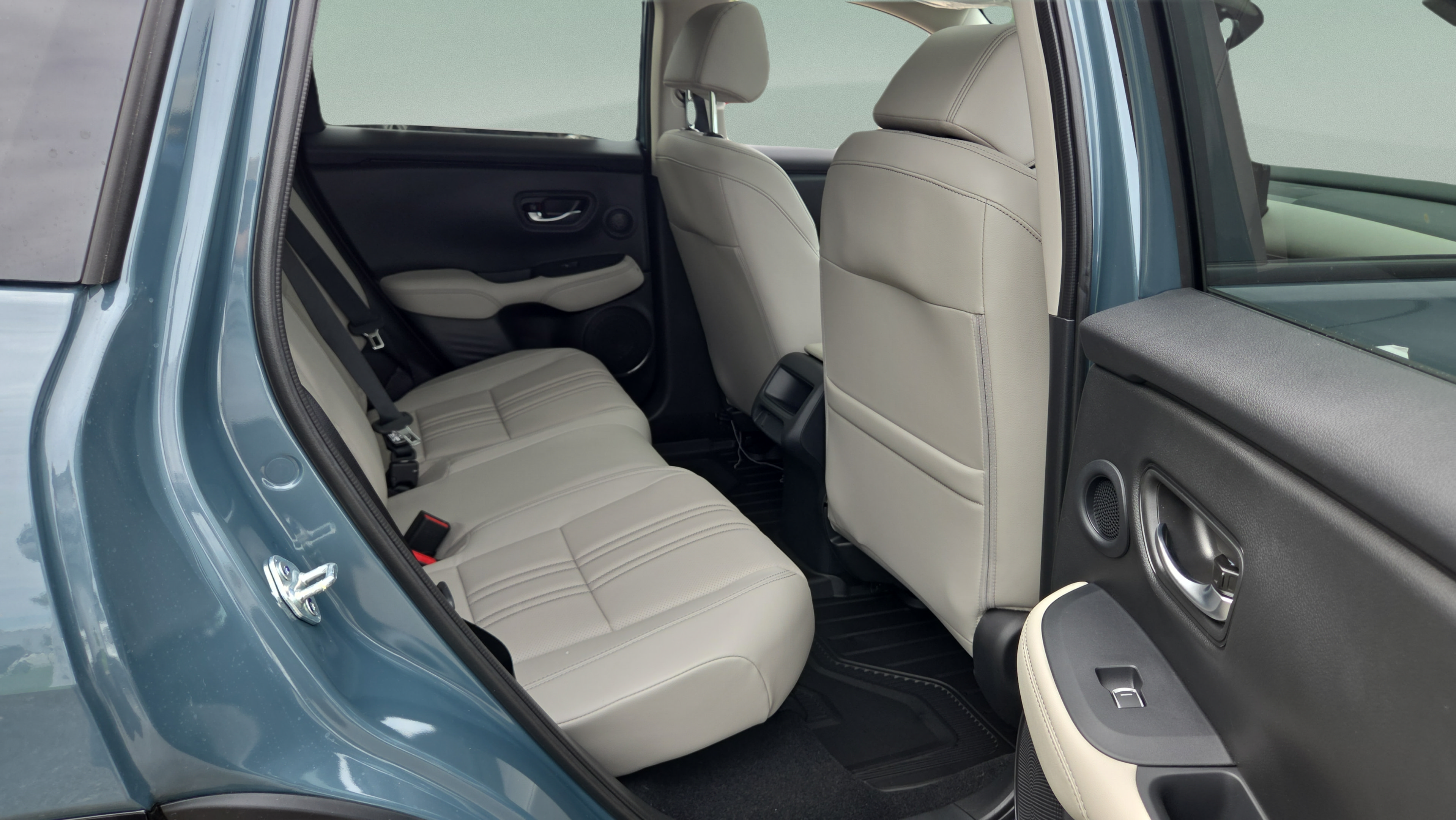 New 2027 Honda HR-V EX-L image 15