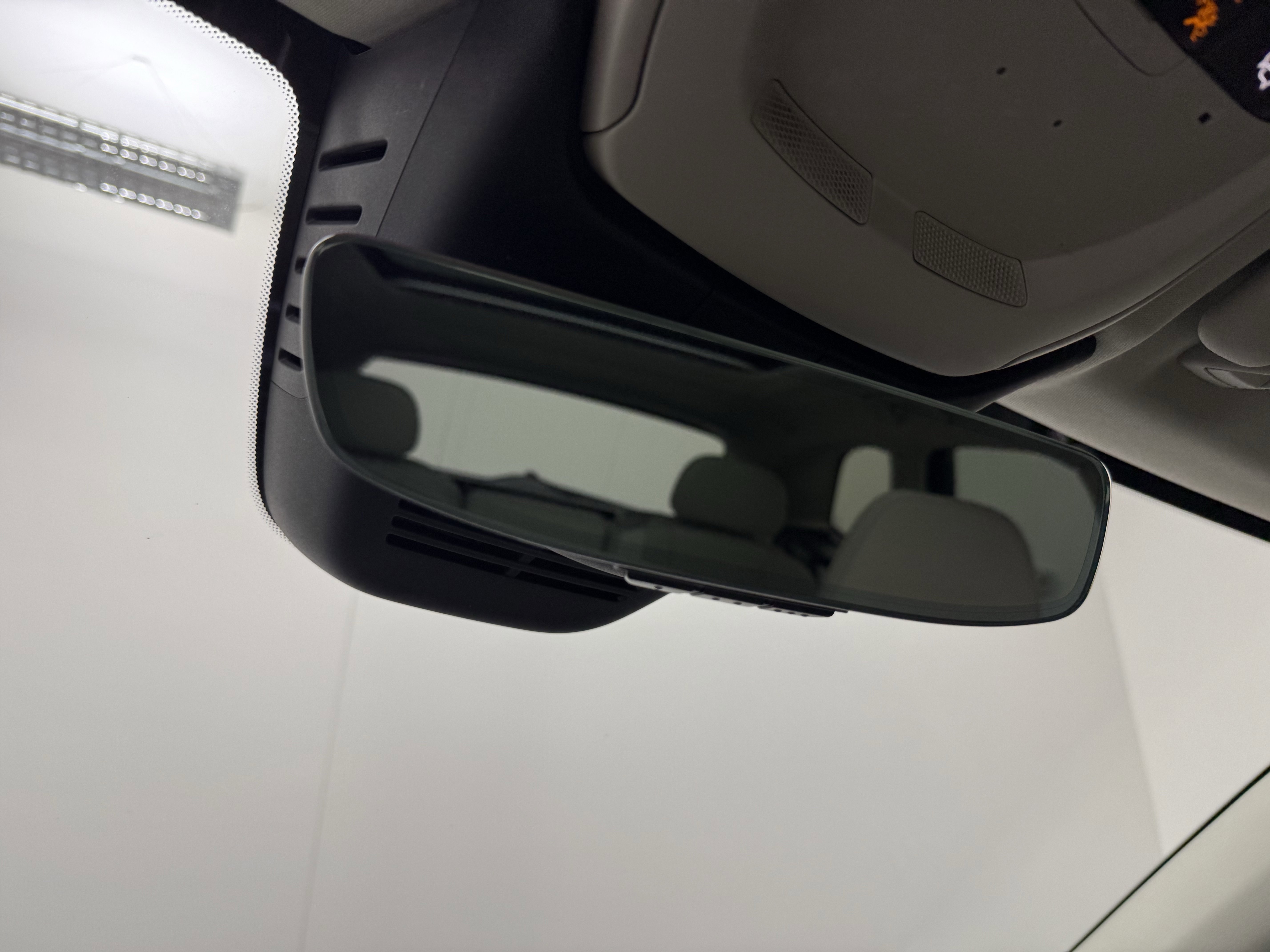 Certified 2023 Volvo XC60 B5 Plus w/ Climate Package image 22