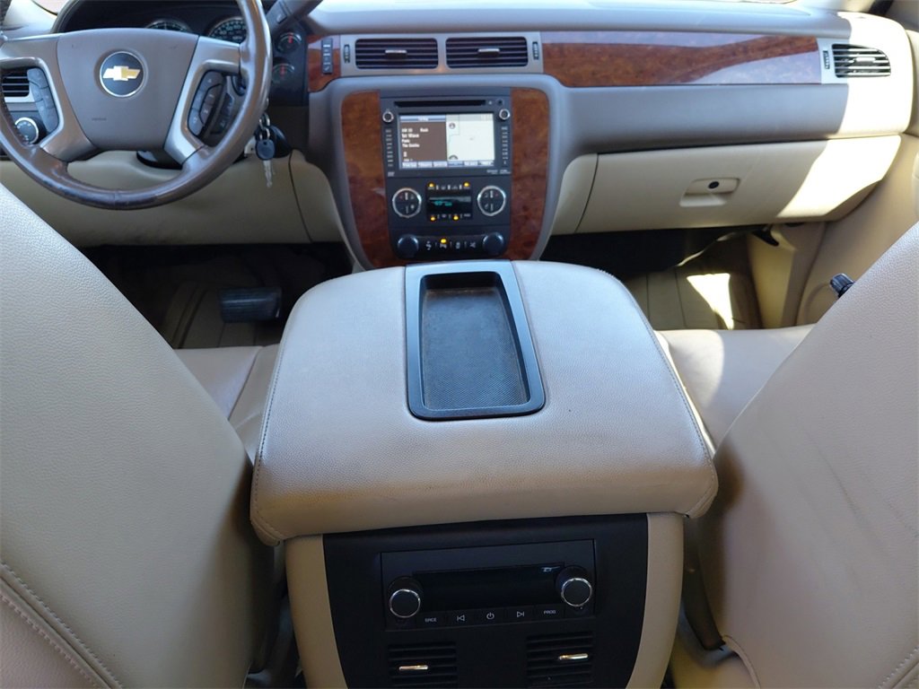 Used 2012 Chevrolet Avalanche LTZ image 10