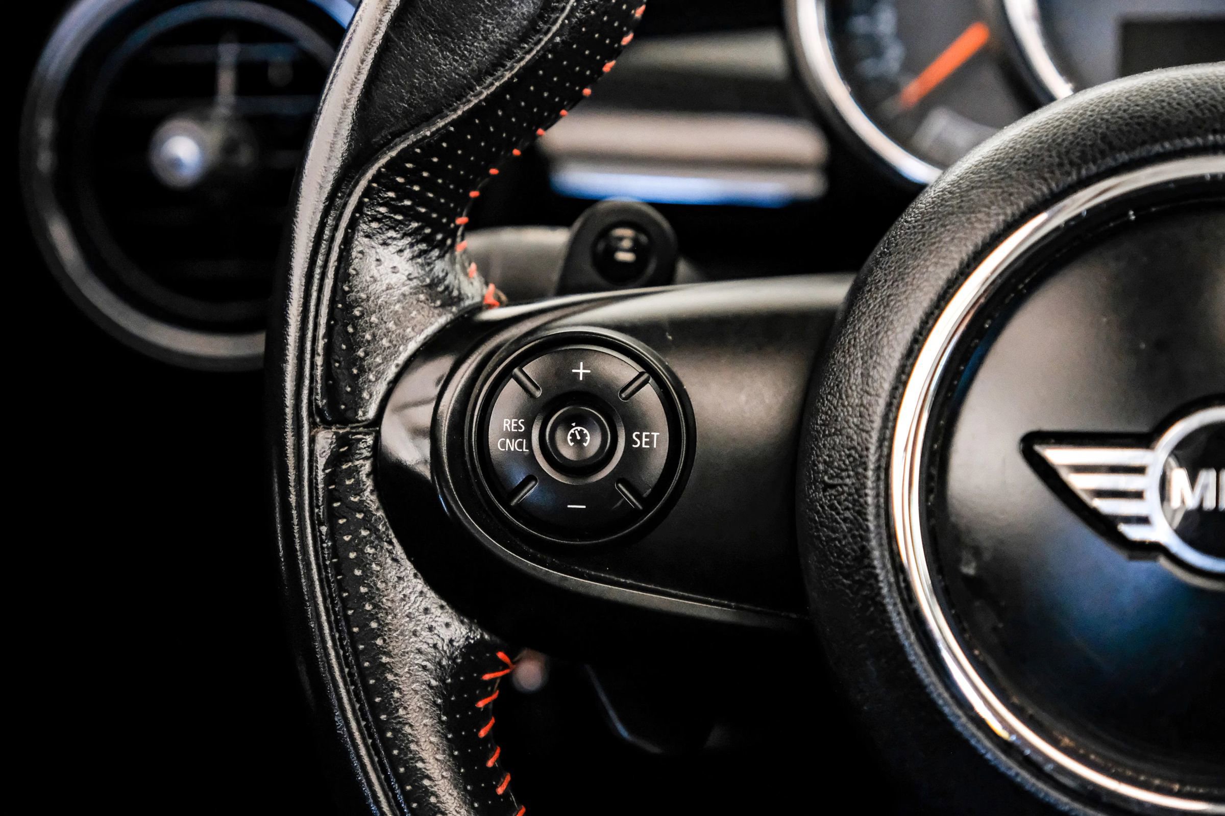 Used 2019 MINI Cooper S w/ Premium Package FWD image 15