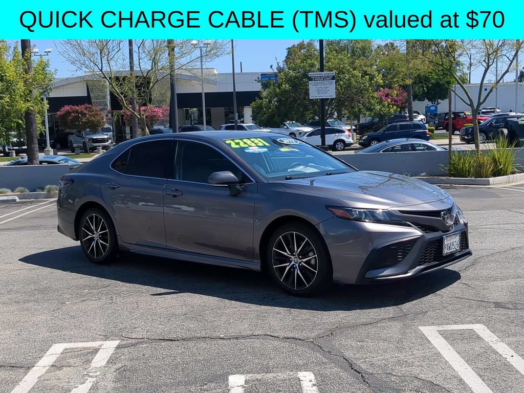 Used 2022 Toyota Camry SE w/ Carpet Mat Package (TMS) FWD image 11