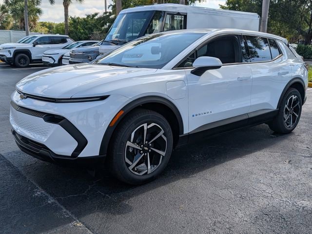 New 2026 Chevrolet Equinox EV LT image 2