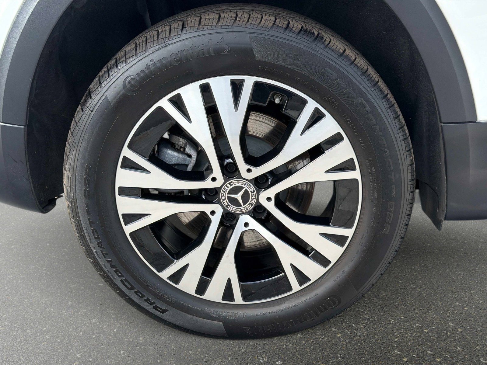 Used 2026 Mercedes-Benz GLB 250 4MATIC image 13