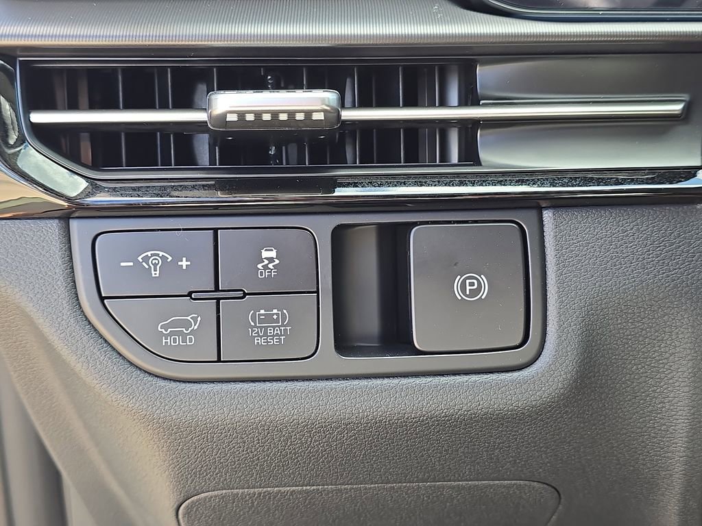 New 2026 Kia Sportage EX image 28