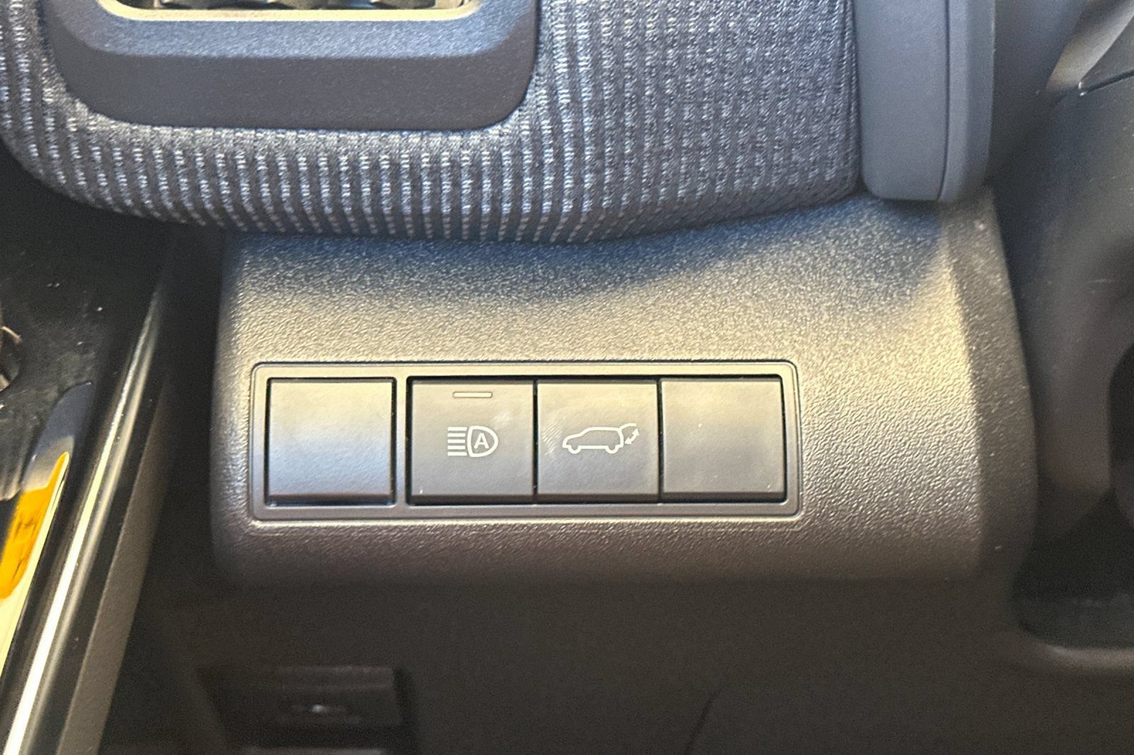 Certified 2023 Toyota bZ4X FWD image 33
