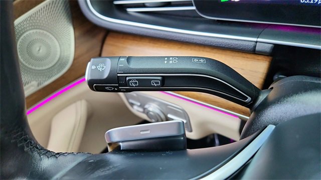 Used 2025 Mercedes-Benz GLE 350 4MATIC w/ AMG Line Exterior image 40