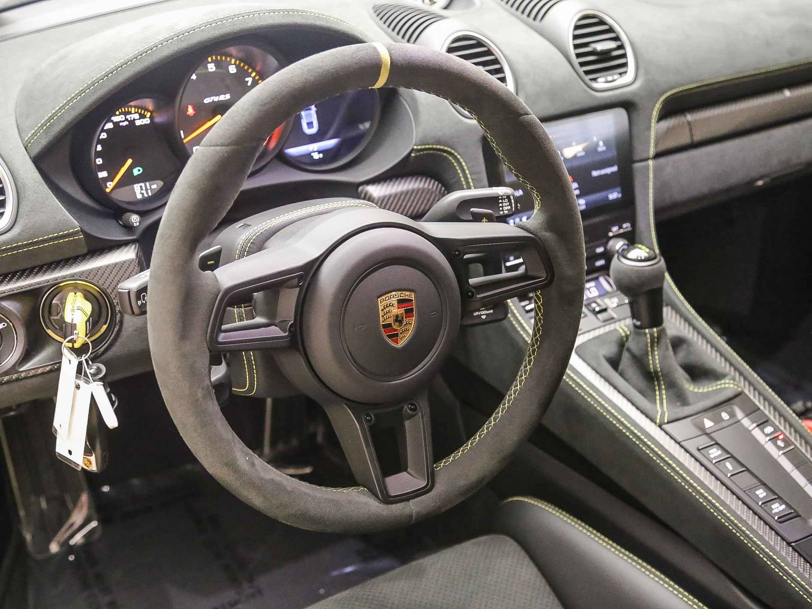Certified 2024 Porsche 718 Cayman GT4 RS RWD image 20