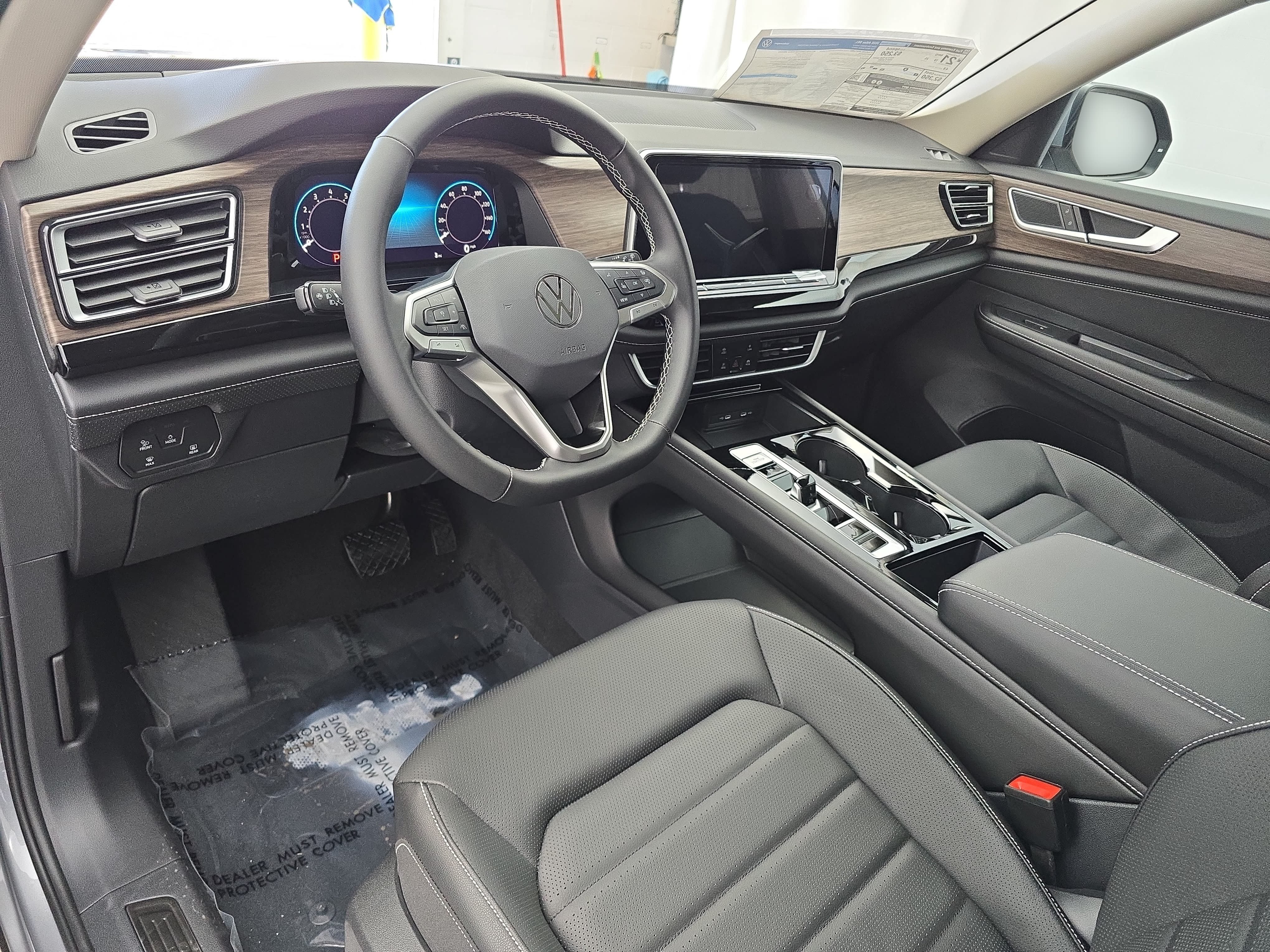 New 2026 Volkswagen Atlas SEL AWD/4WD image 17