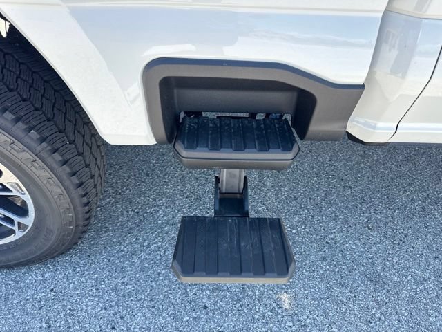 New 2026 Ford F250 Platinum w/ Platinum Plus Package AWD/4WD image 19