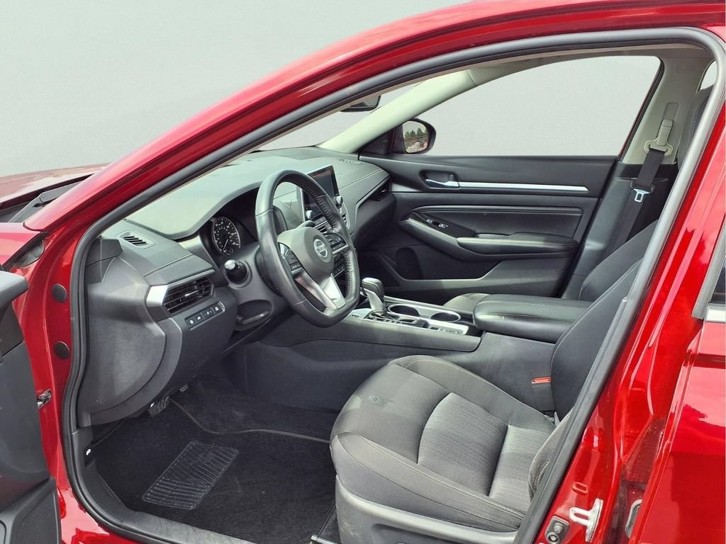 Used 2020 Nissan Altima 2.5 SV AWD/4WD image 18